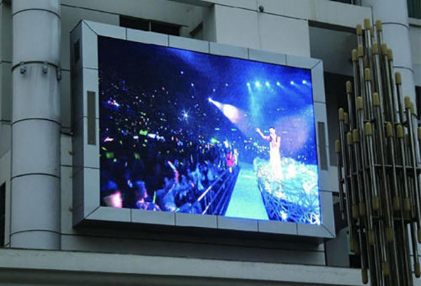 The Various Benefits of LED Screens for Businesses